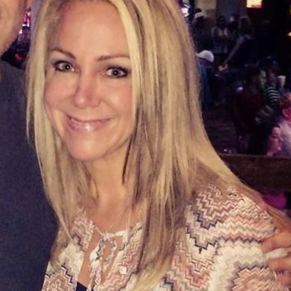 Meet your Posher, Michelle - Picture 1 of 1